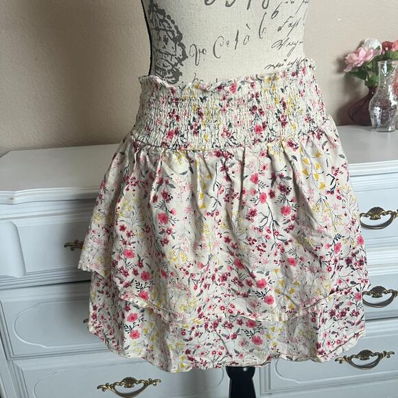 Floral ruffle skirt size large - Picture 3 of 4